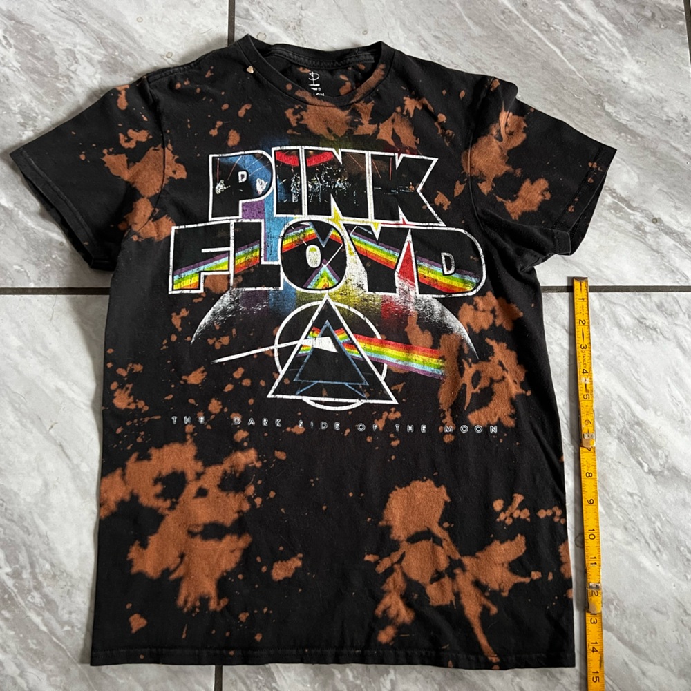 Pink Floyd Black and Brown Short Sleeve Tee with Bold Graphic